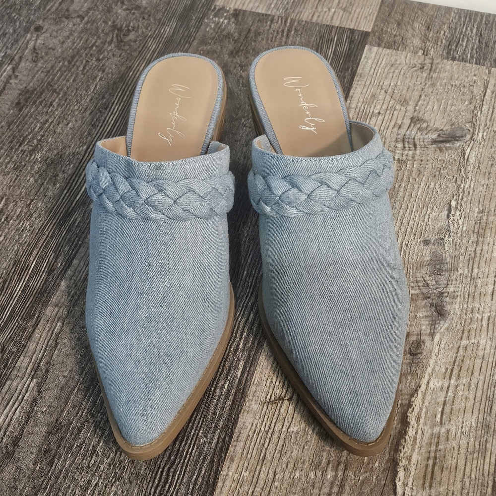 Women's Wonderly Blue Denim Lasso Mules